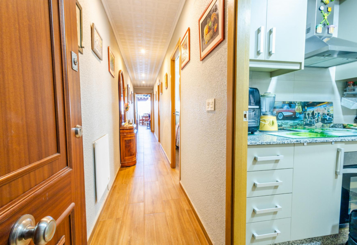 Resale · APARTAMENTO · Torrevieja · Playa del Acequión