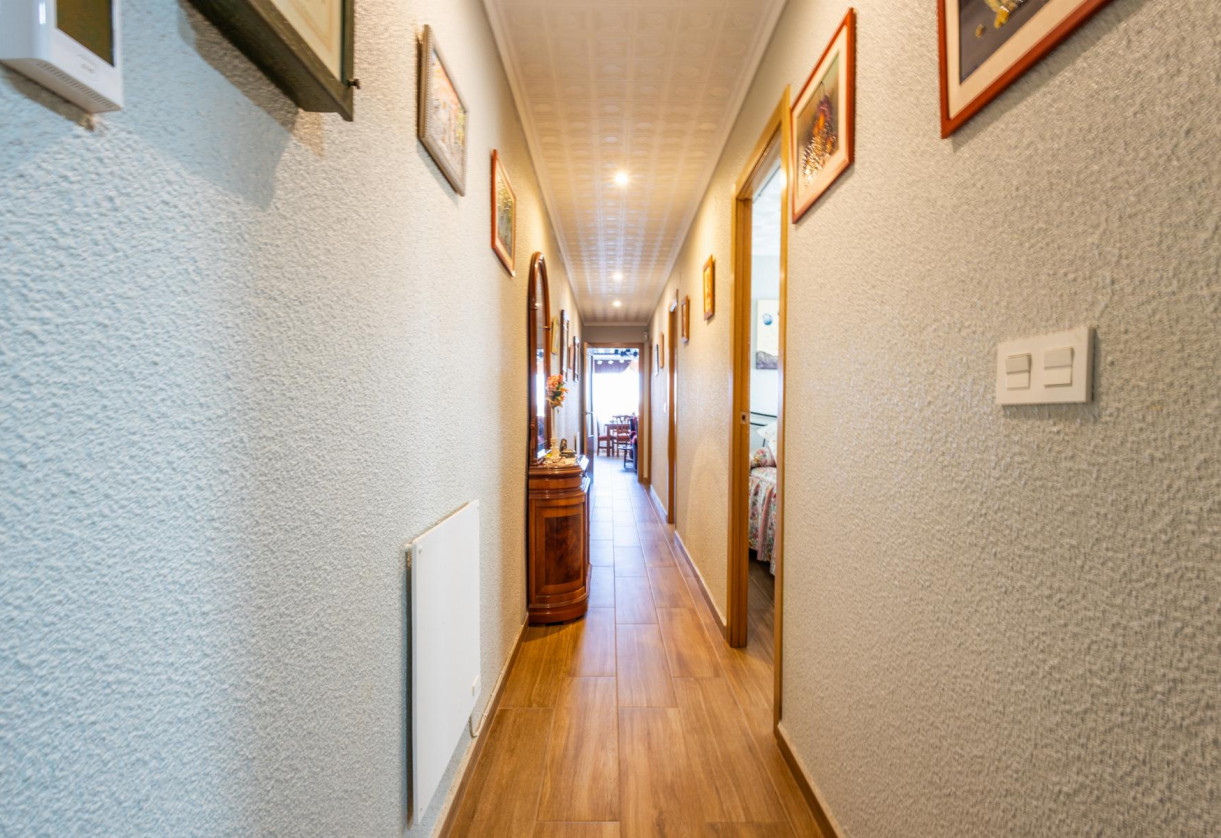 Resale · APARTAMENTO · Torrevieja · Playa del Acequión