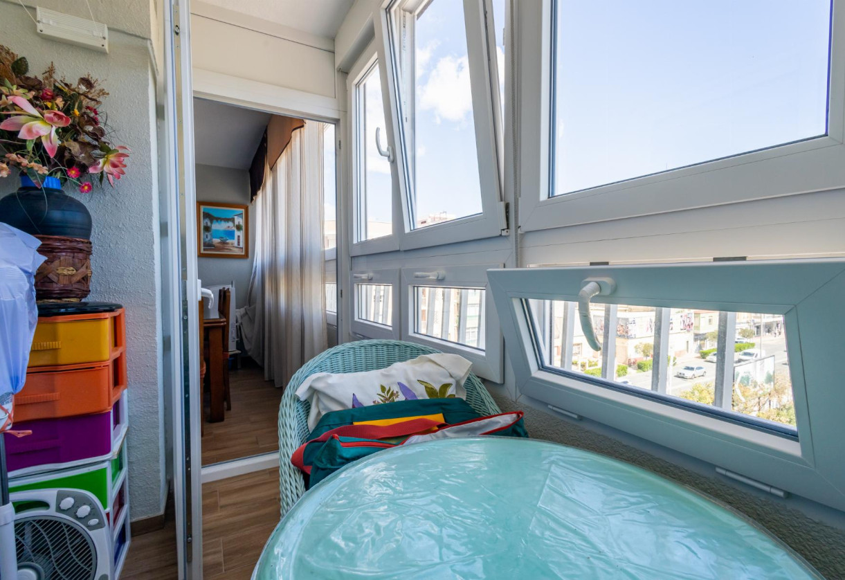 Resale · APARTAMENTO · Torrevieja · Playa del Acequión