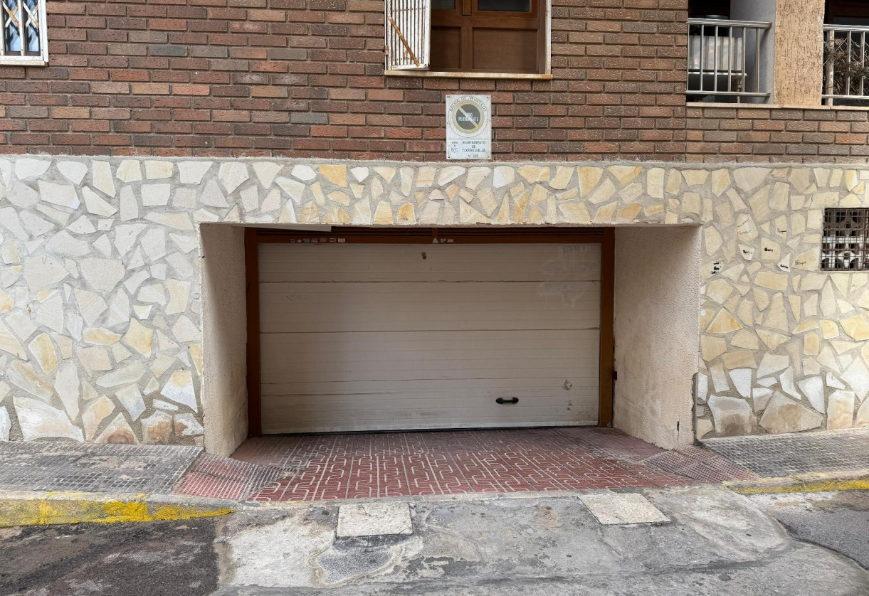 Resale · APARTAMENTO · Torrevieja · Playa del Acequión