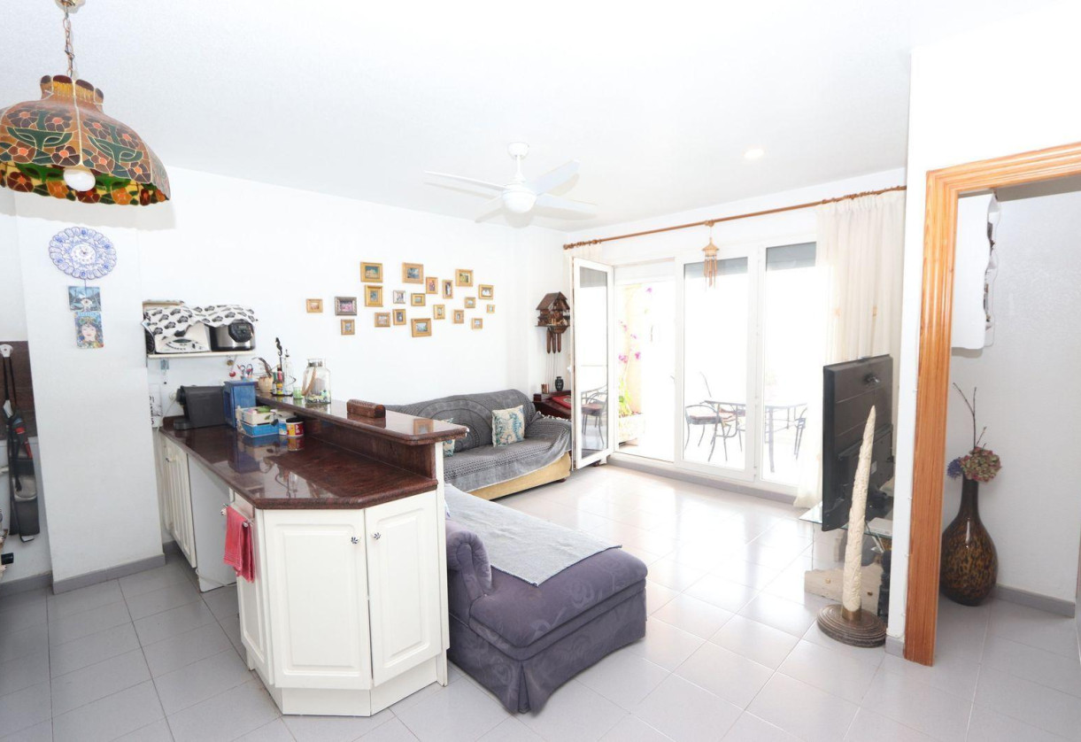 Resale · APARTAMENTO · Torrevieja · Playa Flamenca