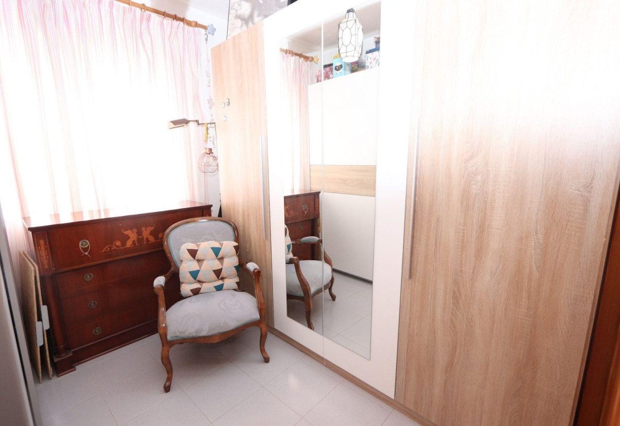 Resale · APARTAMENTO · Torrevieja · Playa Flamenca