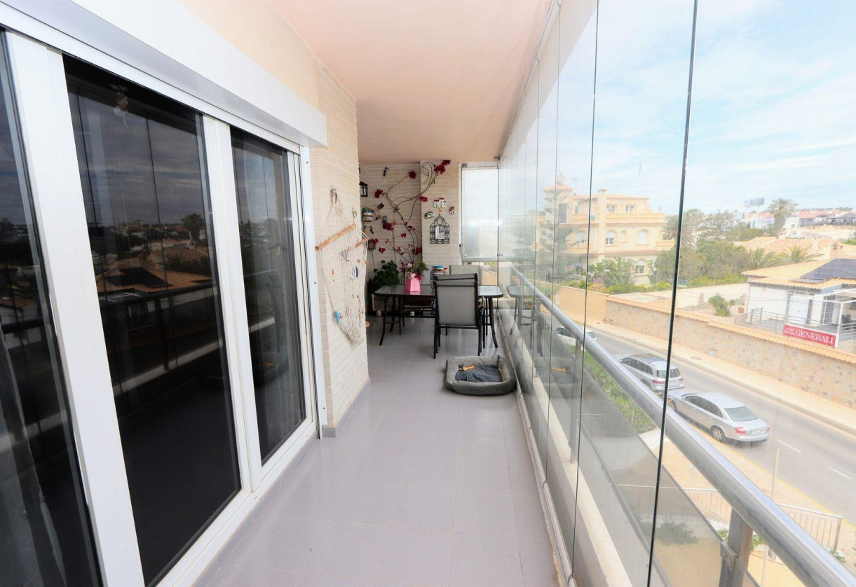 Resale · APARTAMENTO · Torrevieja · Playa Flamenca