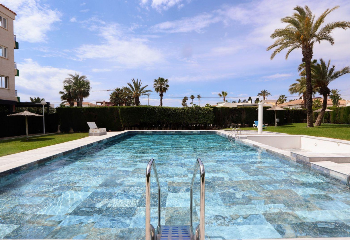 Resale · APARTAMENTO · Torrevieja · Playa Flamenca