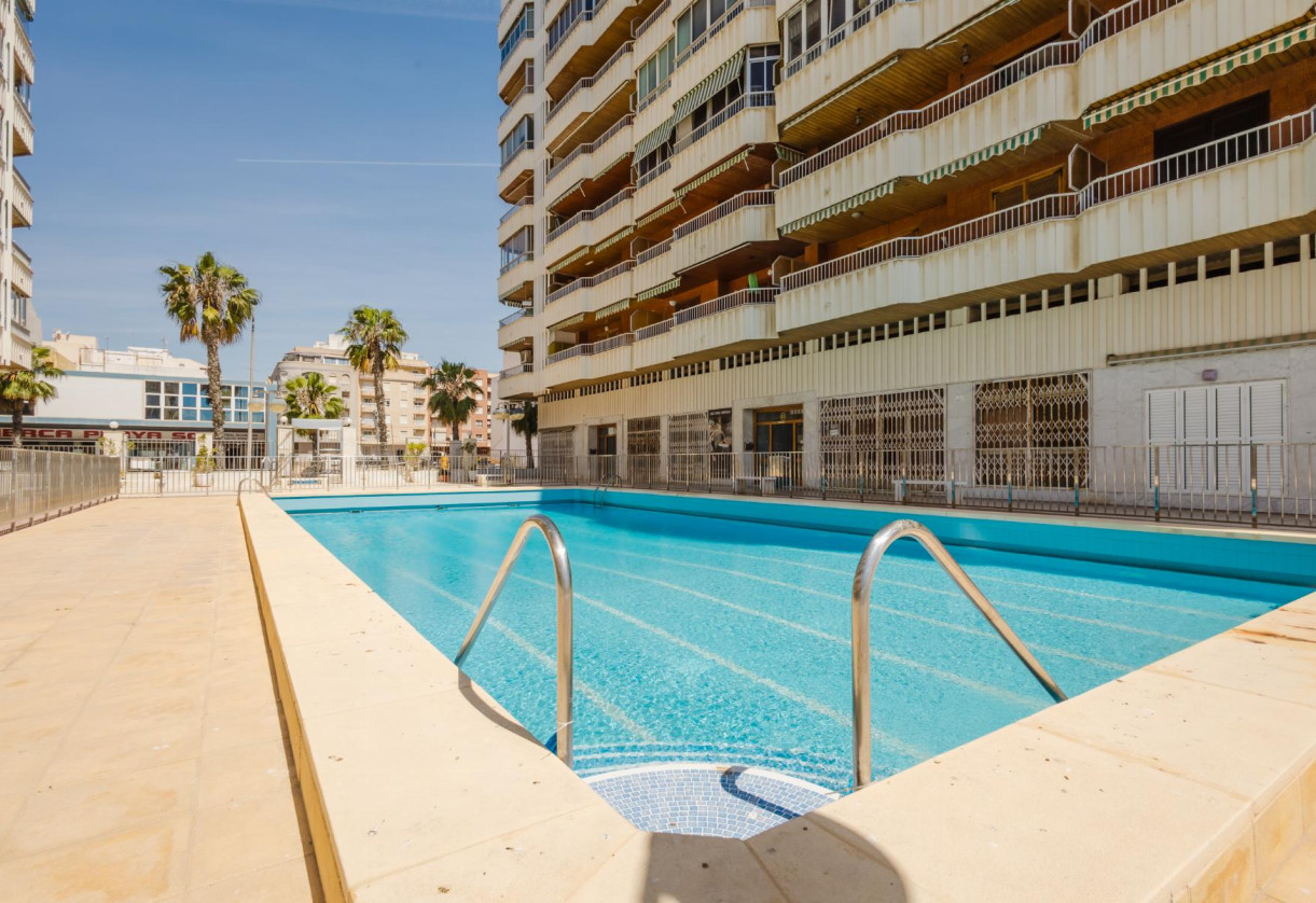 Resale · APARTAMENTO · Torrevieja · Playa de La Acequion