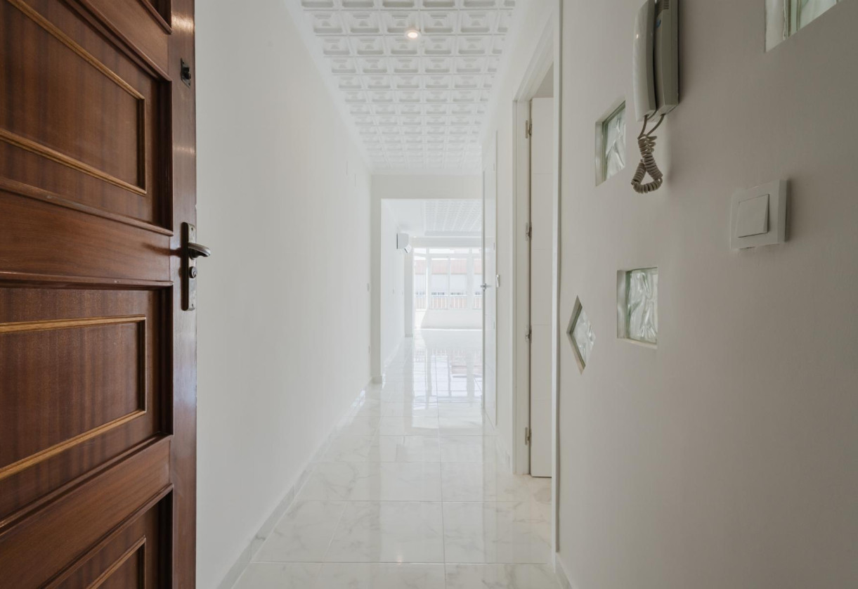Resale · APARTAMENTO · Torrevieja · Playa de La Acequion