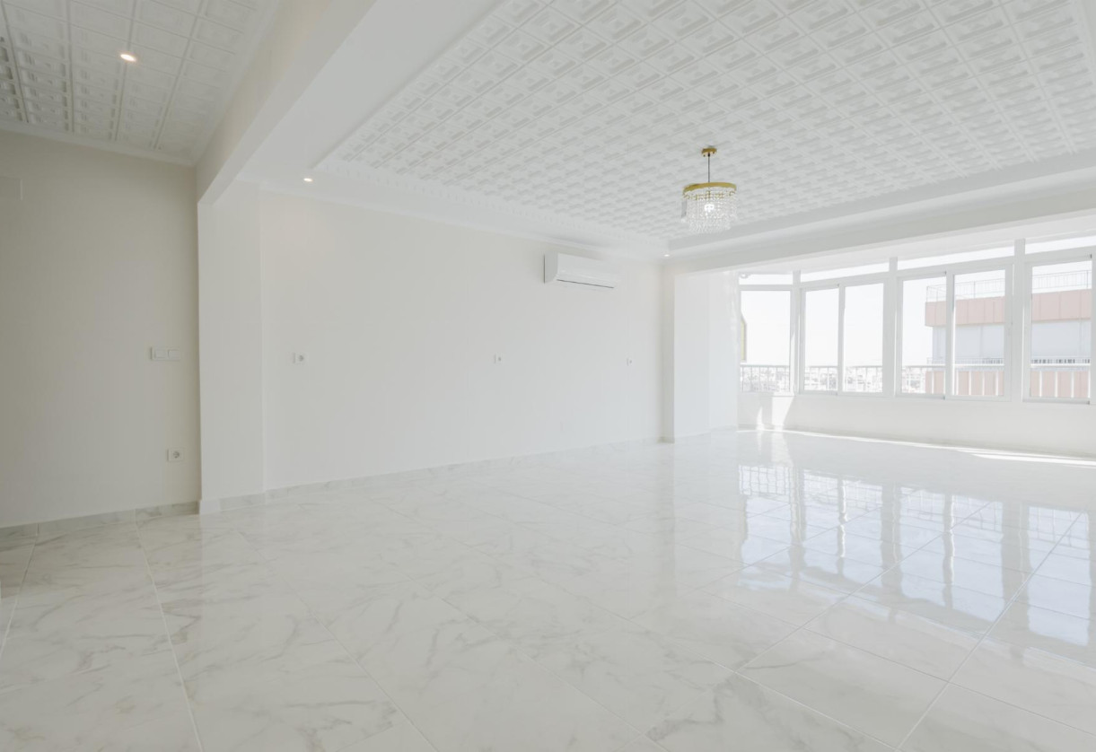 Resale · APARTAMENTO · Torrevieja · Playa de La Acequion