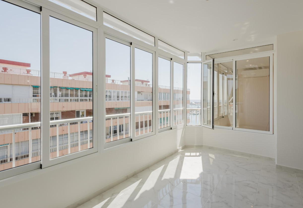 Resale · APARTAMENTO · Torrevieja · Playa de La Acequion