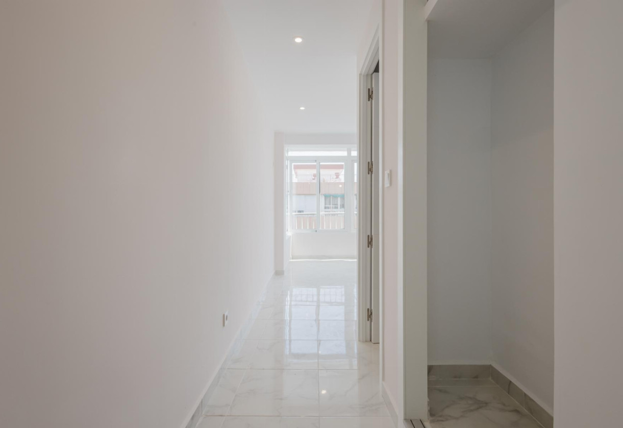 Resale · APARTAMENTO · Torrevieja · Playa de La Acequion