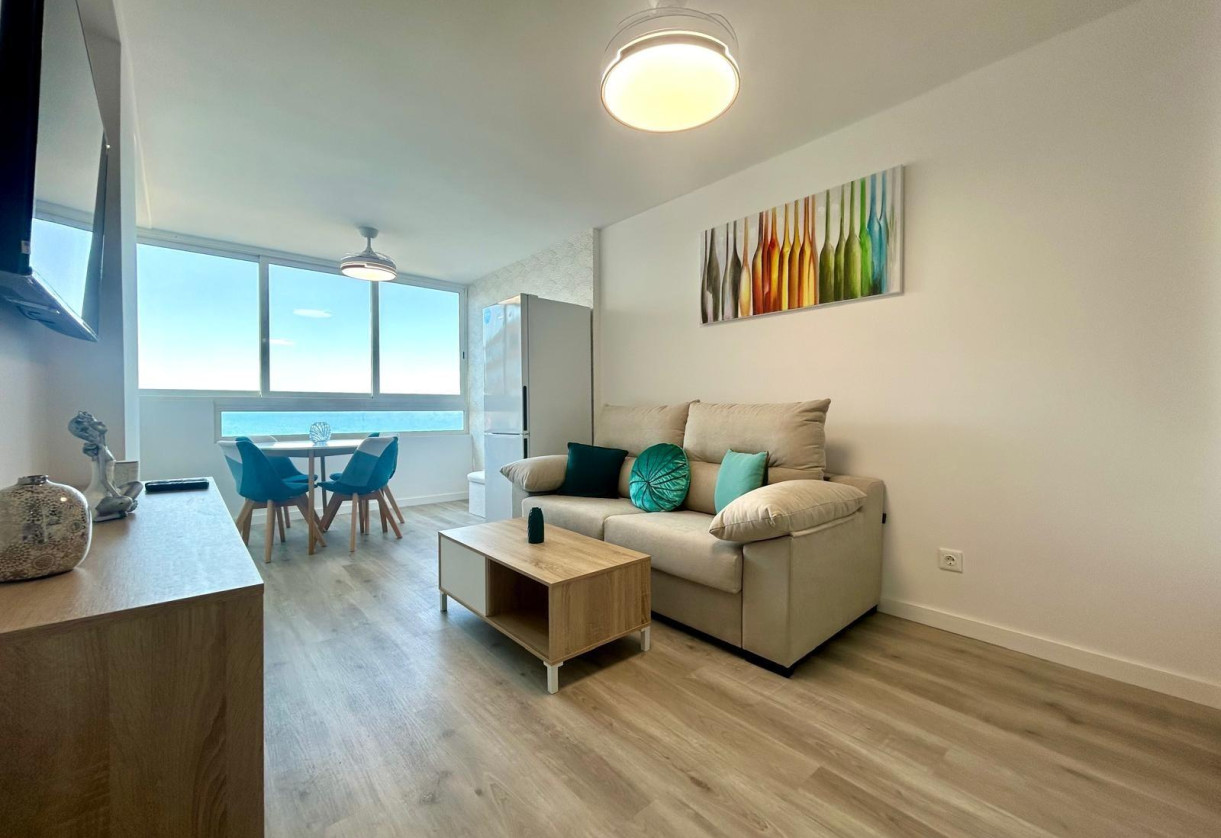 Alquiler a largo plazo · Apartment · Torrevieja · Cabo cervera