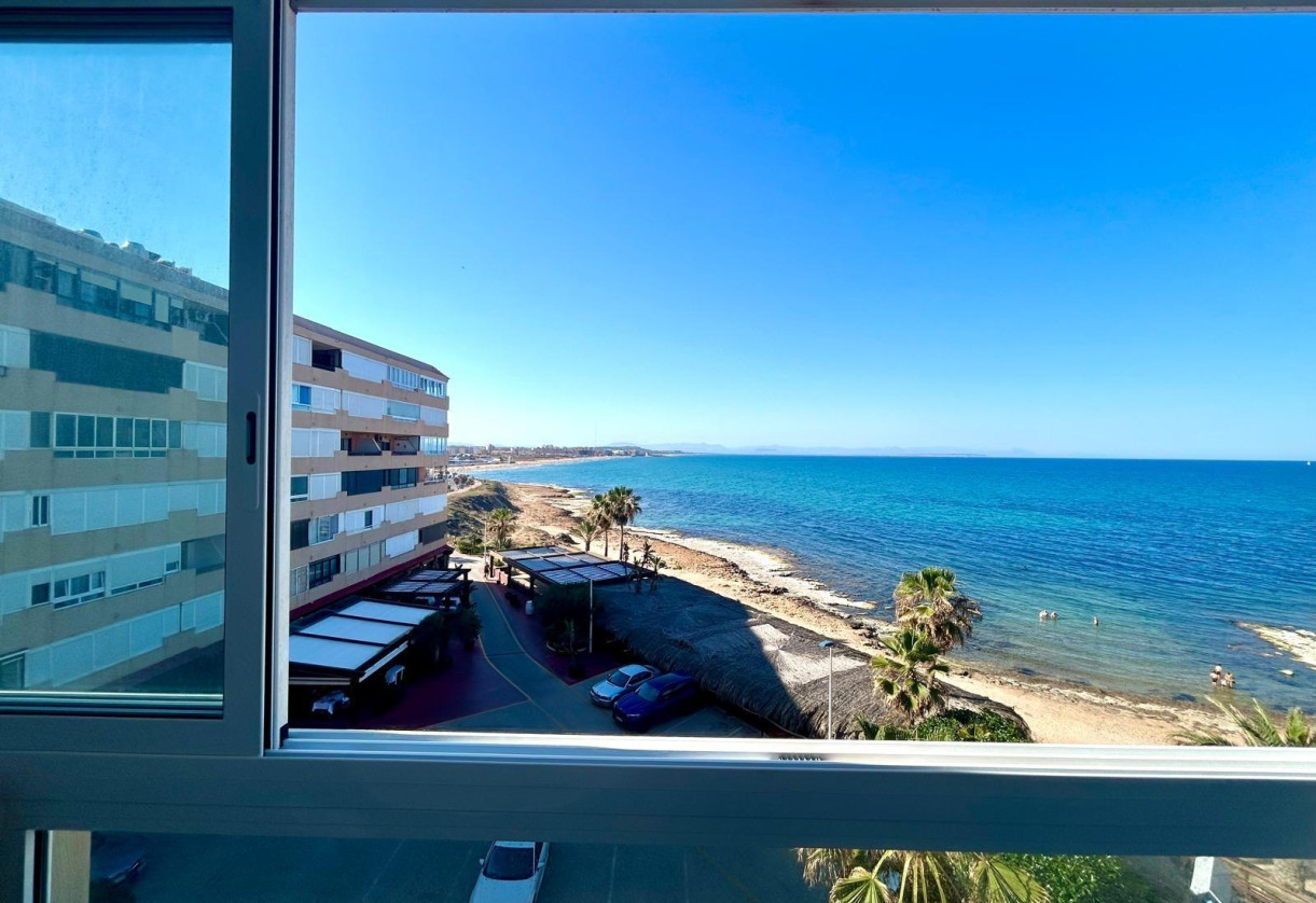 Alquiler a largo plazo · Apartment · Torrevieja · Cabo cervera