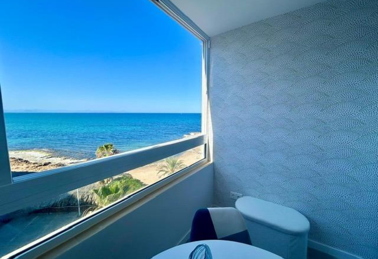 Alquiler a largo plazo · Apartment · Torrevieja · Cabo cervera