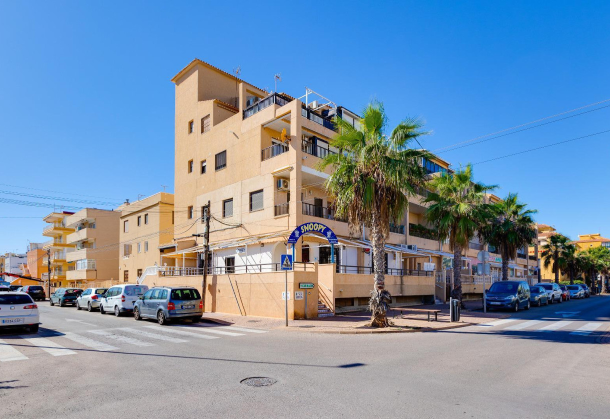 Resale · APARTAMENTO · Torrevieja · PLAYA DE LA MATA
