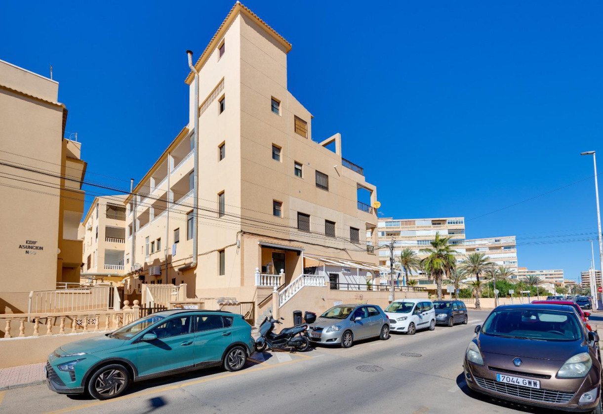 Resale · APARTAMENTO · Torrevieja · PLAYA DE LA MATA