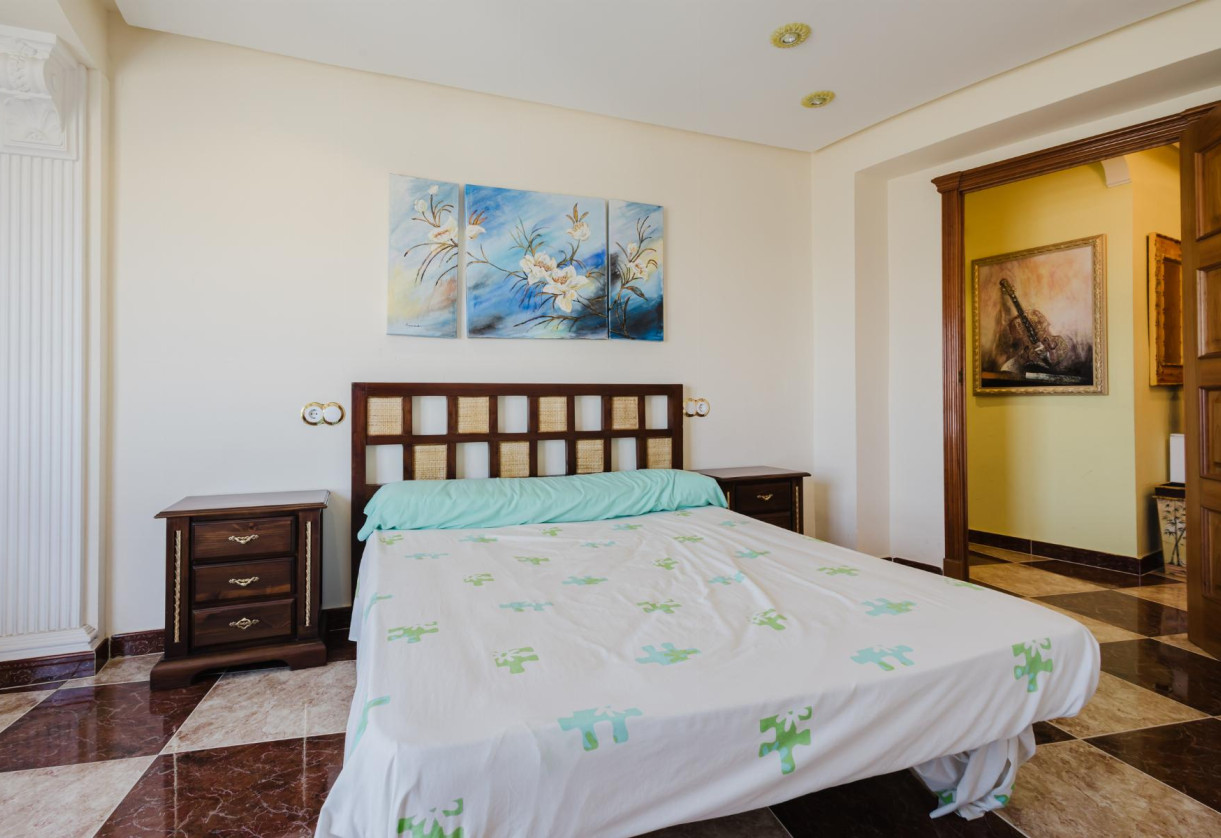 Resale · APARTAMENTO · Torrevieja · PLAYA NAUFRAGOS
