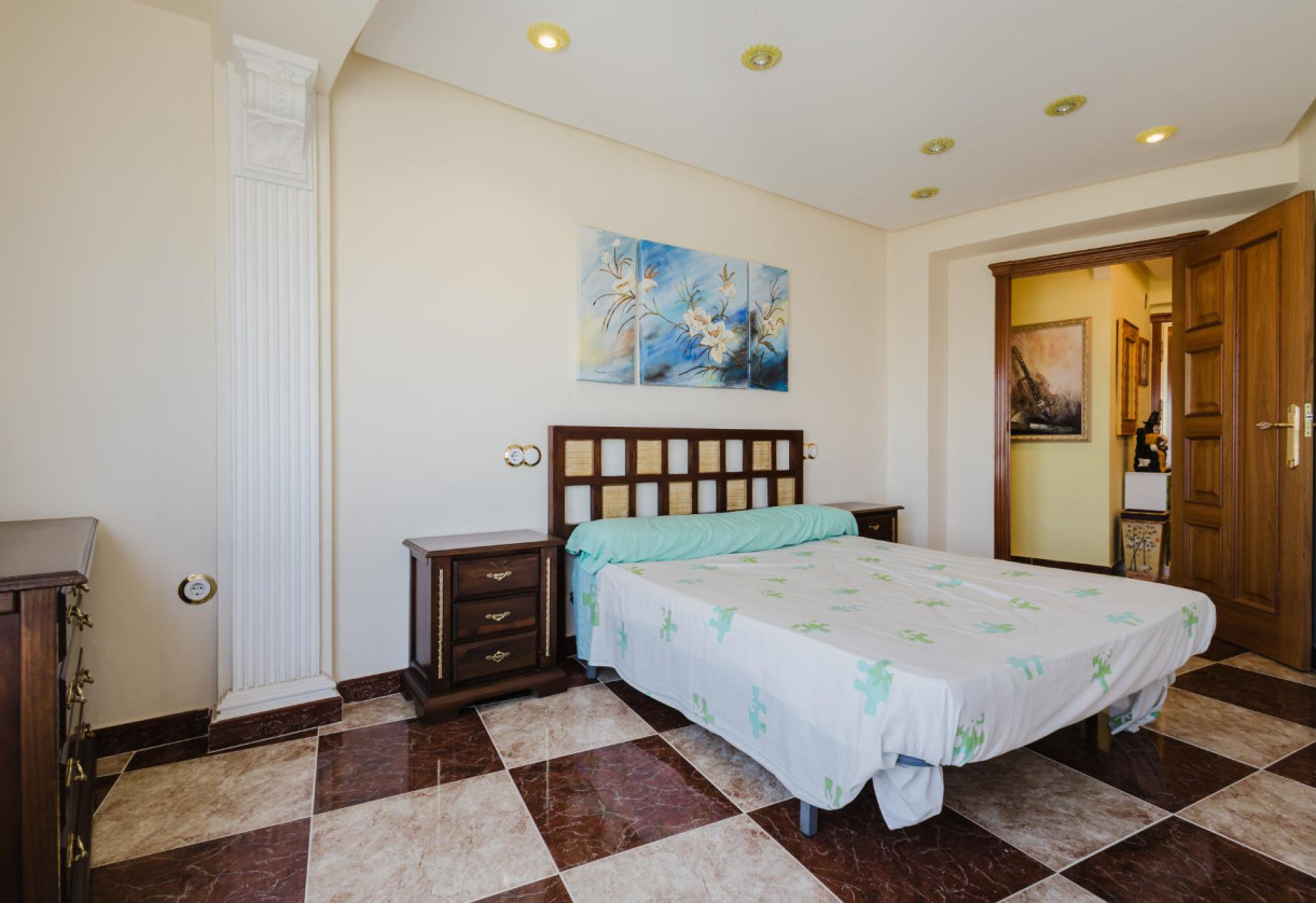 Resale · APARTAMENTO · Torrevieja · PLAYA NAUFRAGOS