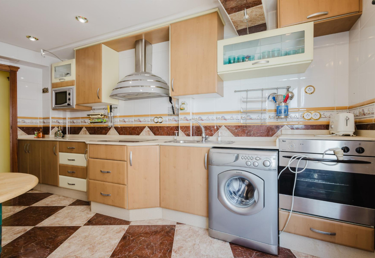 Resale · APARTAMENTO · Torrevieja · PLAYA NAUFRAGOS