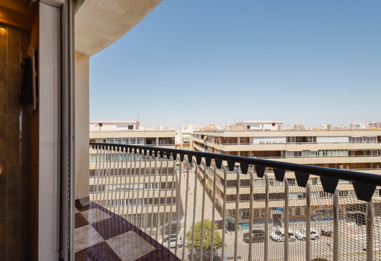 Resale · APARTAMENTO · Torrevieja · PLAYA NAUFRAGOS
