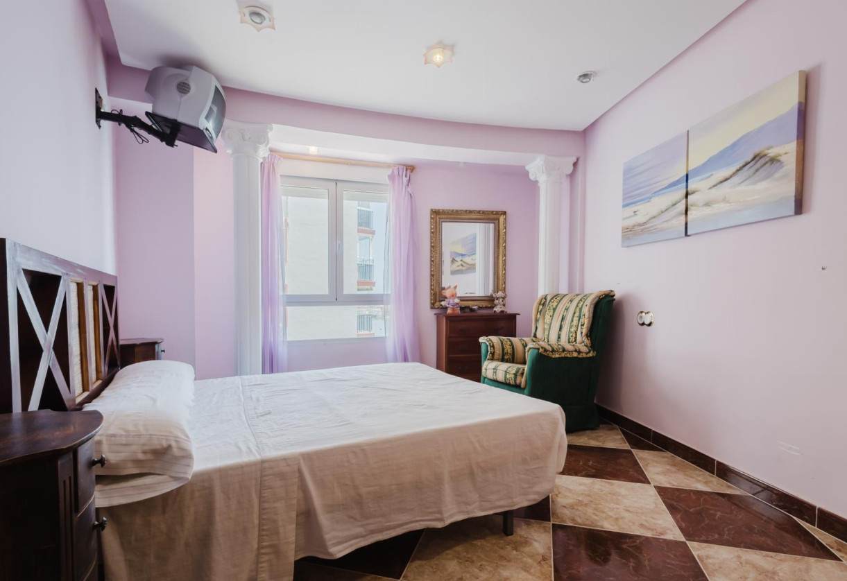 Resale · APARTAMENTO · Torrevieja · PLAYA NAUFRAGOS