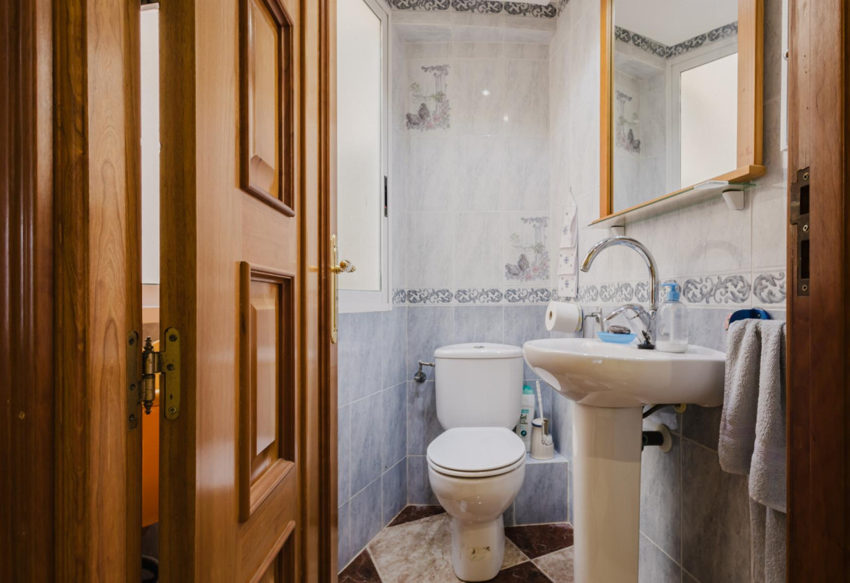 Resale · APARTAMENTO · Torrevieja · PLAYA NAUFRAGOS