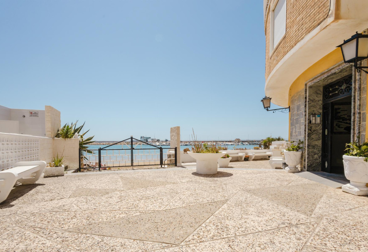 Resale · APARTAMENTO · Torrevieja · PLAYA NAUFRAGOS