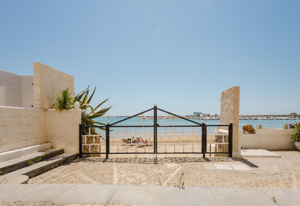 Resale · APARTAMENTO · Torrevieja · PLAYA NAUFRAGOS