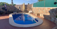 Resale · Villa · Torrevieja · El chaparral