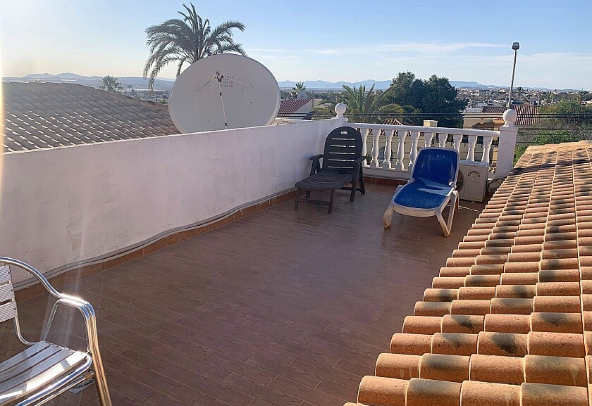 Resale · Villa · Torrevieja · El chaparral