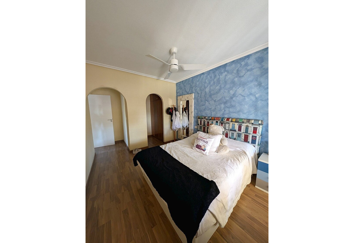 Resale · Villa · Torrevieja · El chaparral