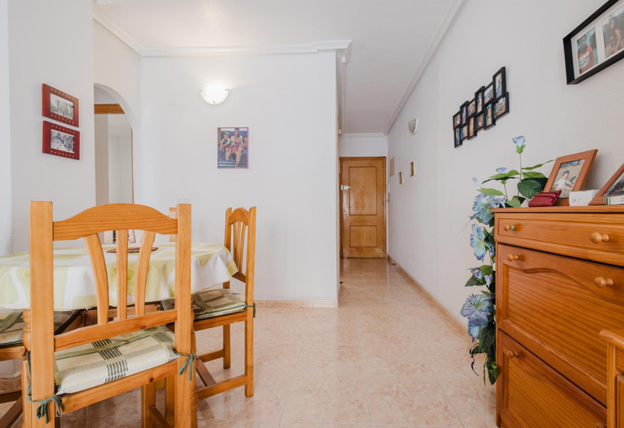 Resale · APARTAMENTO · Torrevieja · Villa Madrid