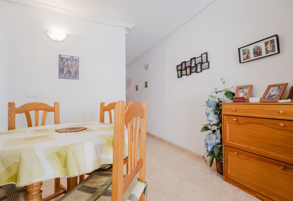 Resale · APARTAMENTO · Torrevieja · Villa Madrid