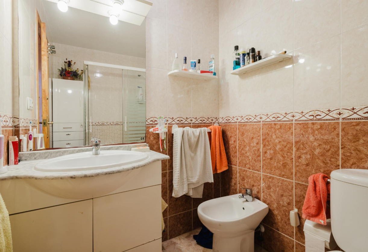 Resale · APARTAMENTO · Torrevieja · Villa Madrid