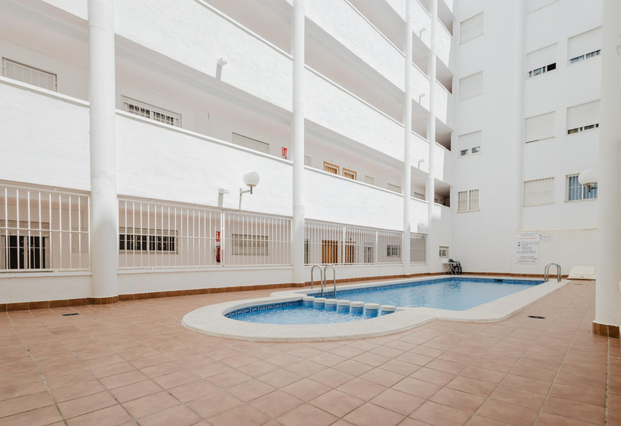 Resale · APARTAMENTO · Torrevieja · Villa Madrid