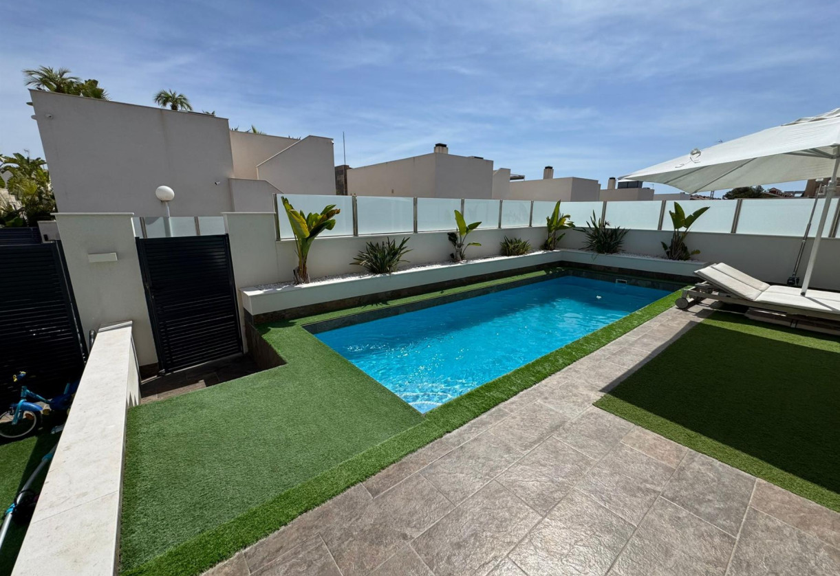 Resale · Chalet · Orihuela Costa · villamartin