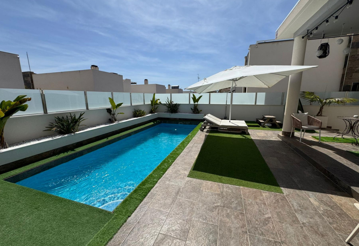 Resale · Chalet · Orihuela Costa · villamartin