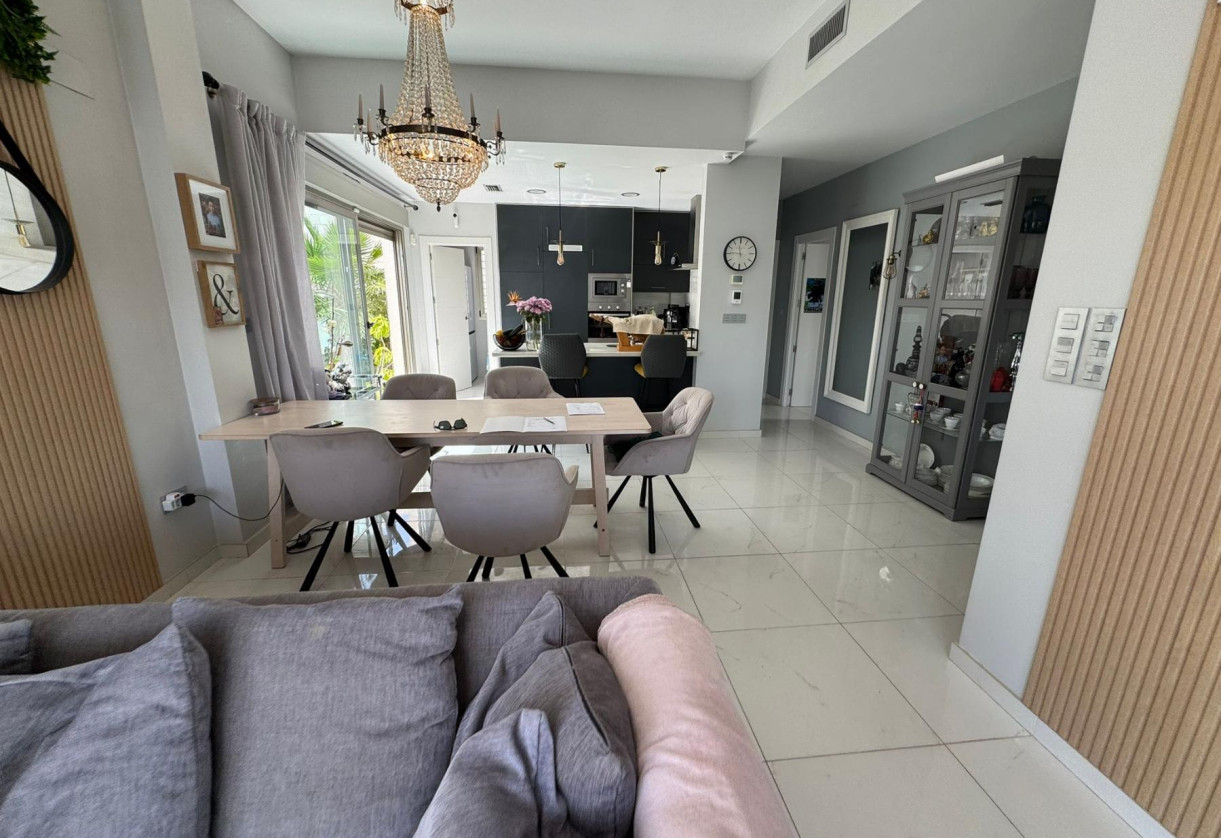 Resale · Chalet · Orihuela Costa · villamartin