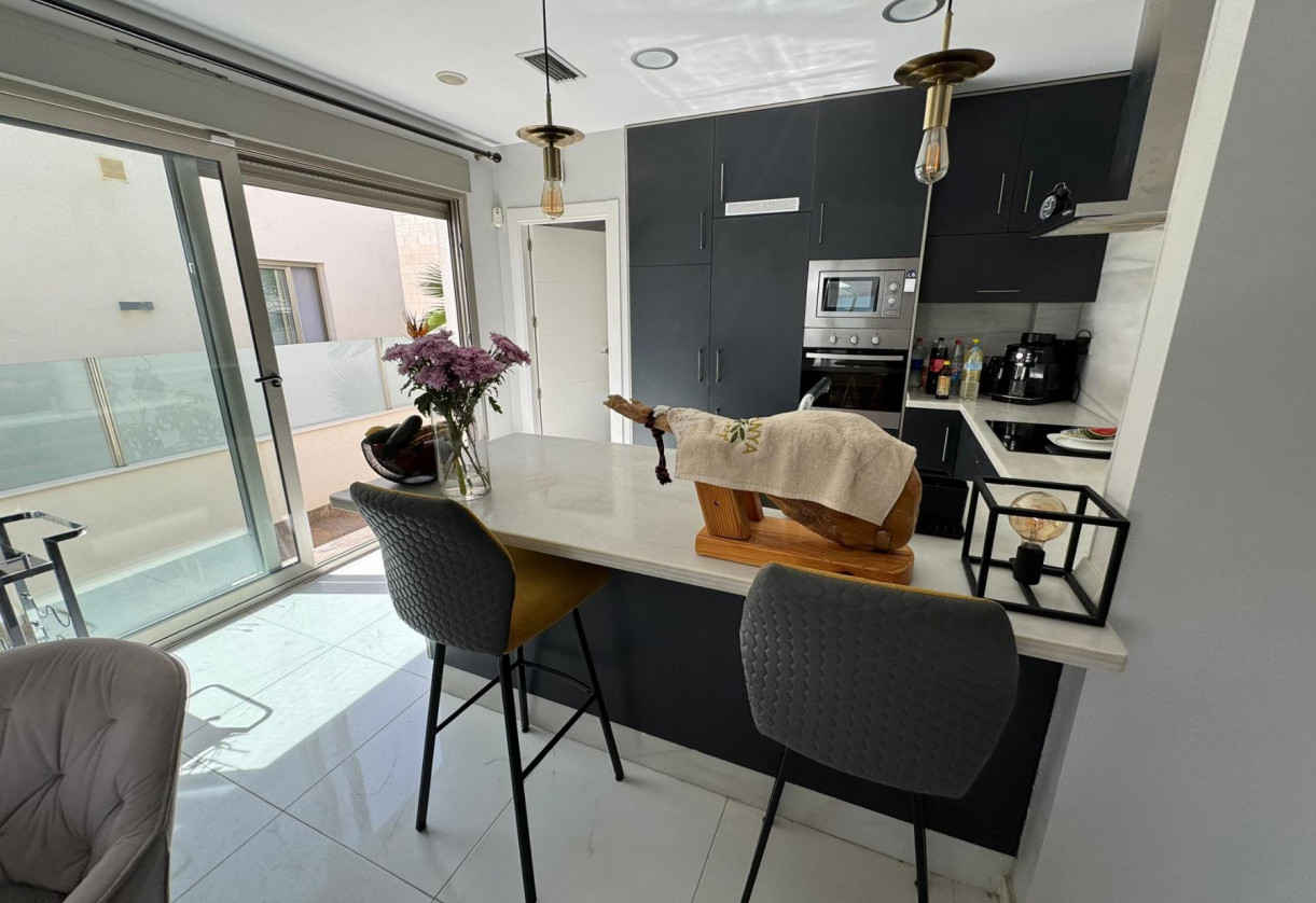 Resale · Chalet · Orihuela Costa · villamartin