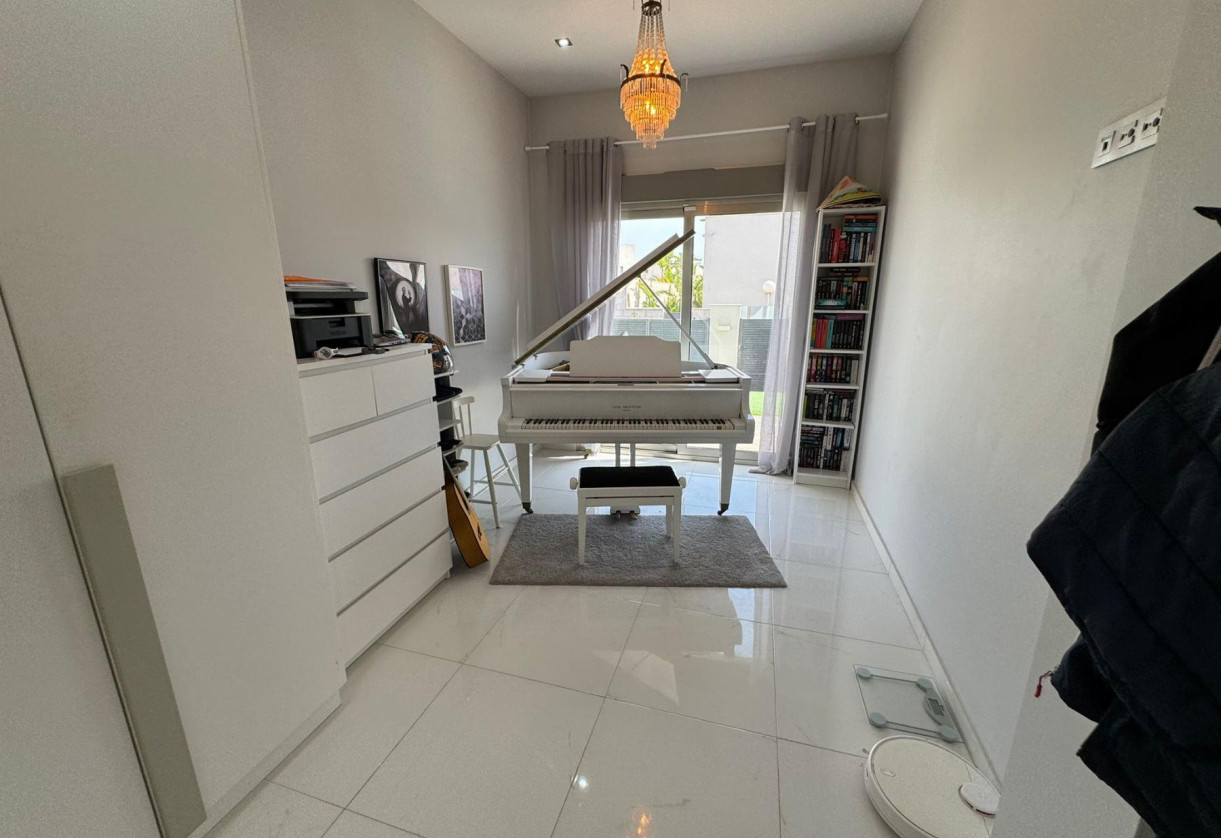 Resale · Chalet · Orihuela Costa · villamartin