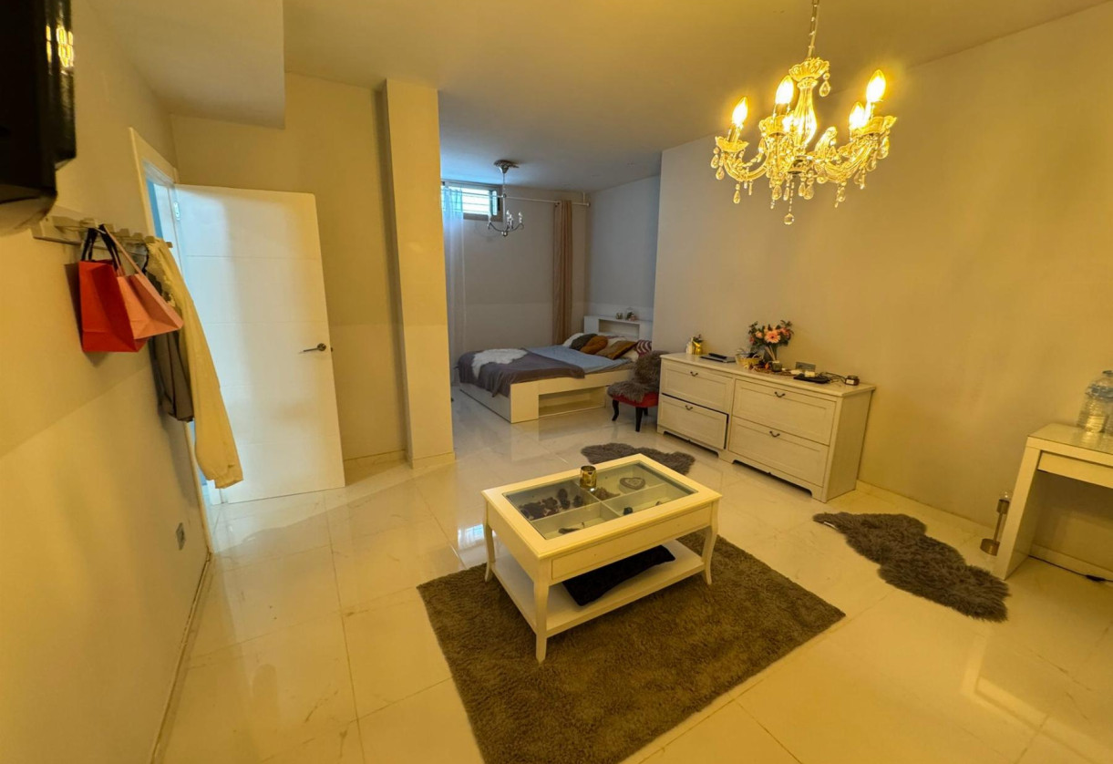 Resale · Chalet · Orihuela Costa · villamartin