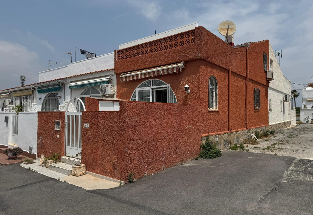 Reventa · Chalet · Torrevieja · URB SAN LUIS