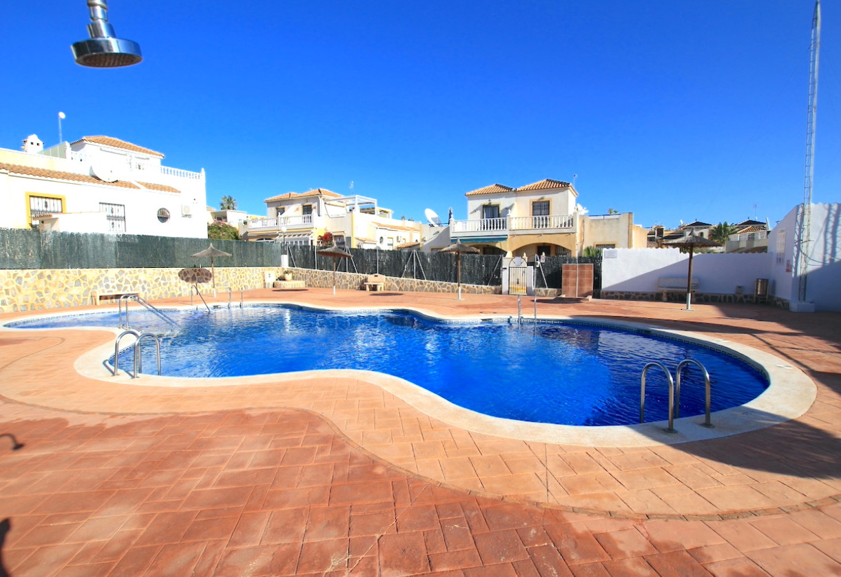Sale · Townhouse · Los Altos