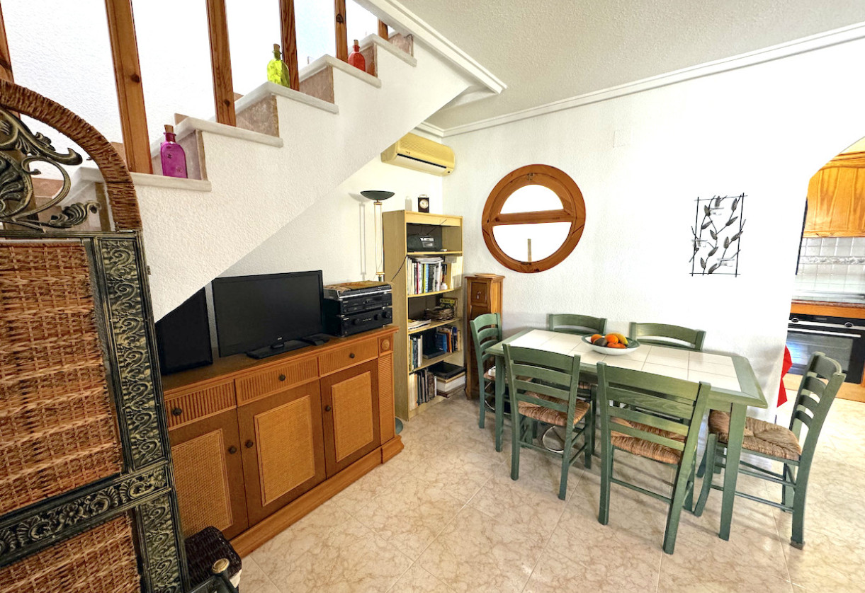Sale · Townhouse · Los Altos