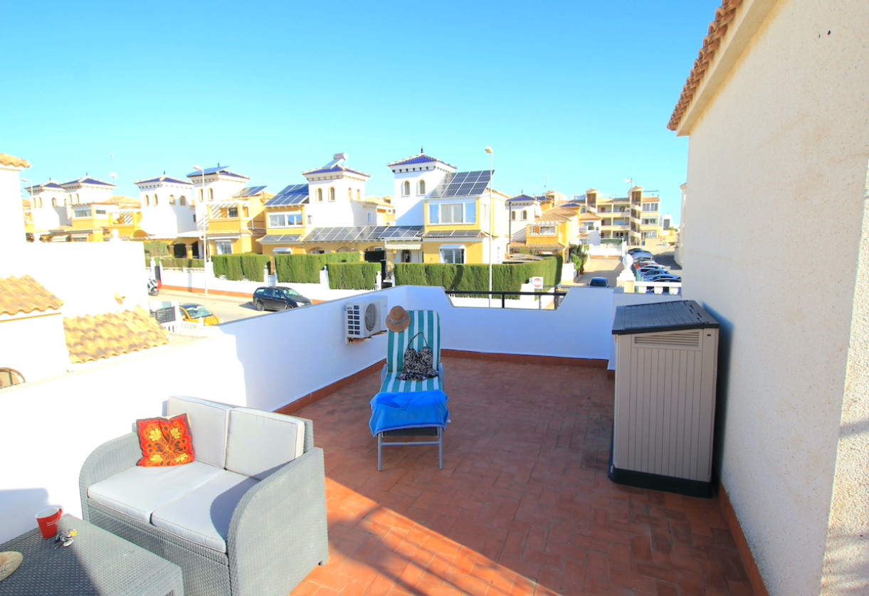 Sale · Townhouse · Los Altos