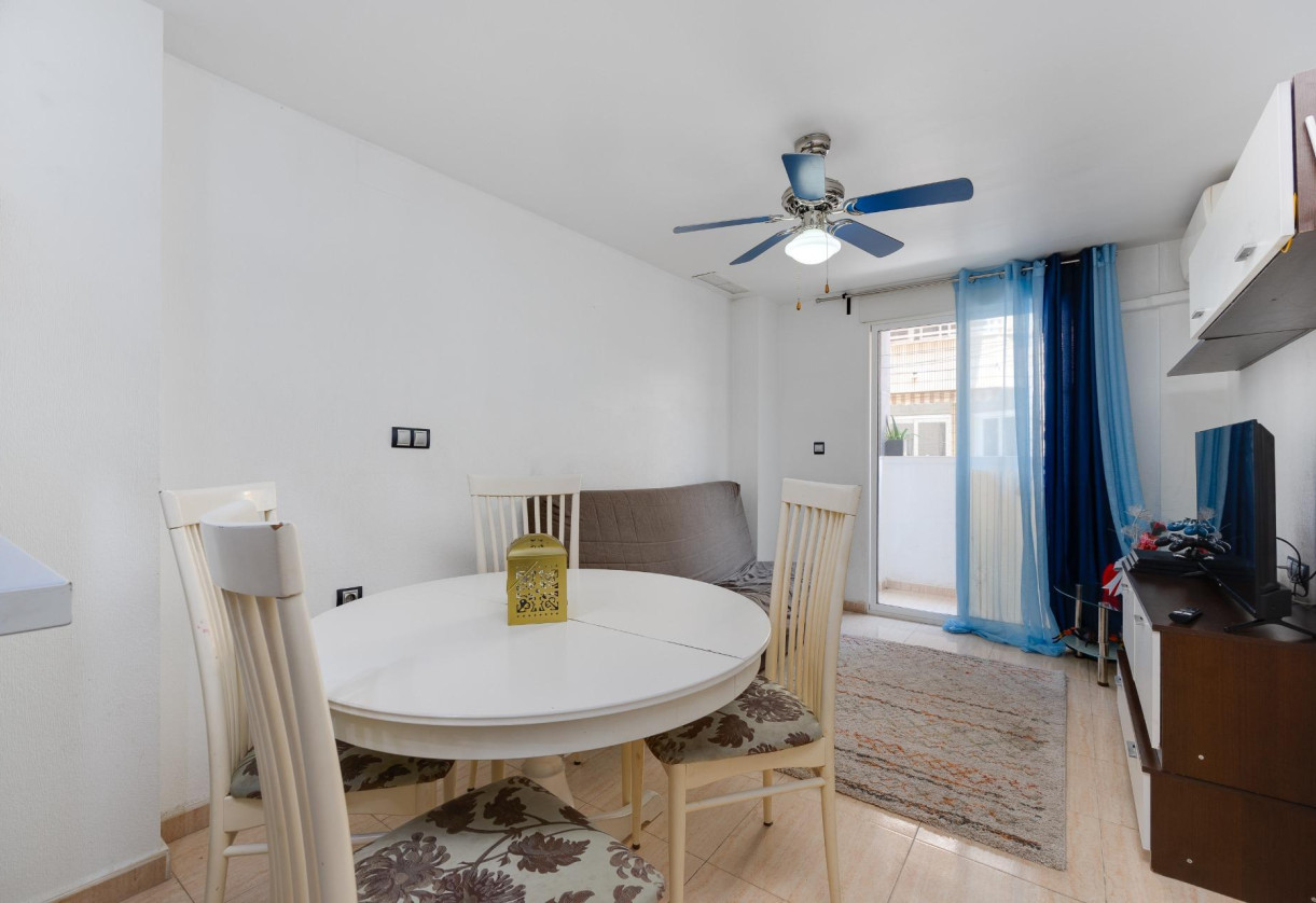 Reventa · Apartment · Torrevieja · Playa del cura