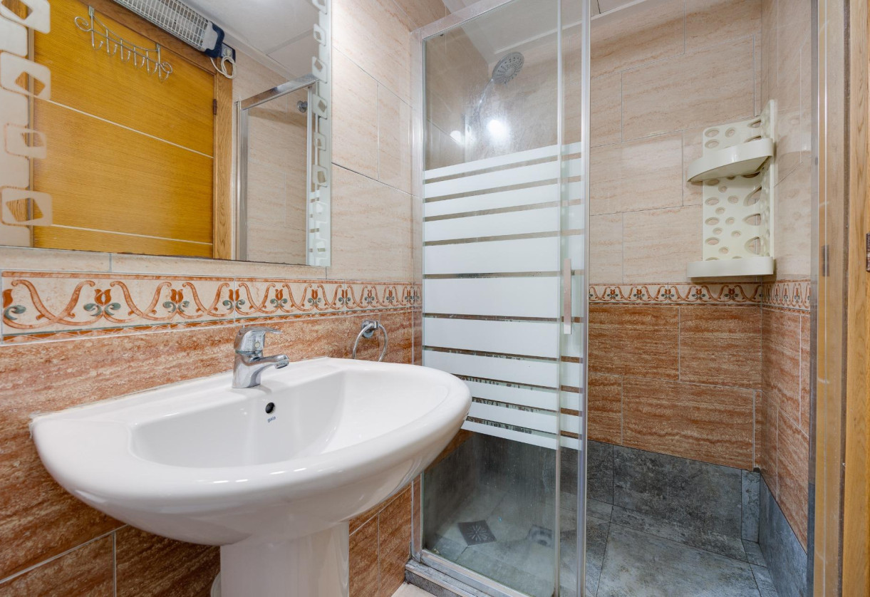 Reventa · Apartment · Torrevieja · Playa del cura