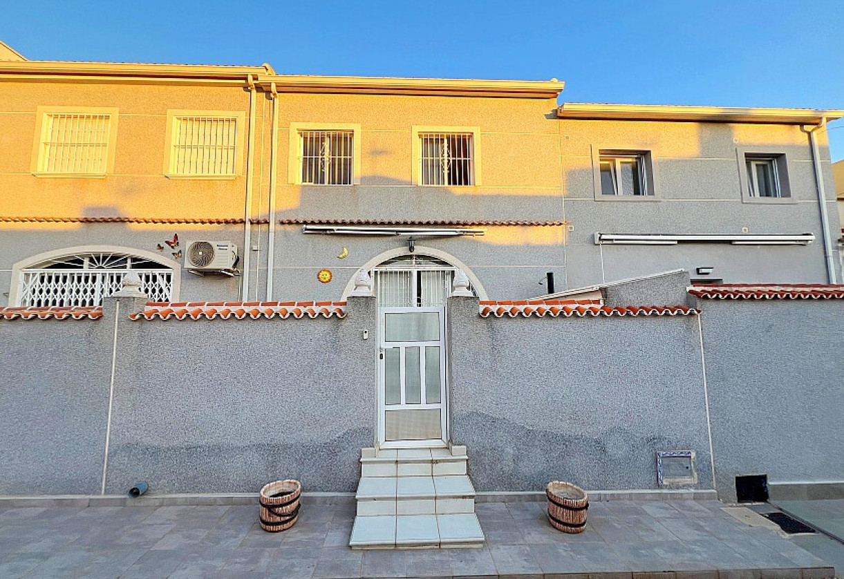 Reventa · Townhouse · Torrevieja · LA SIESTA
