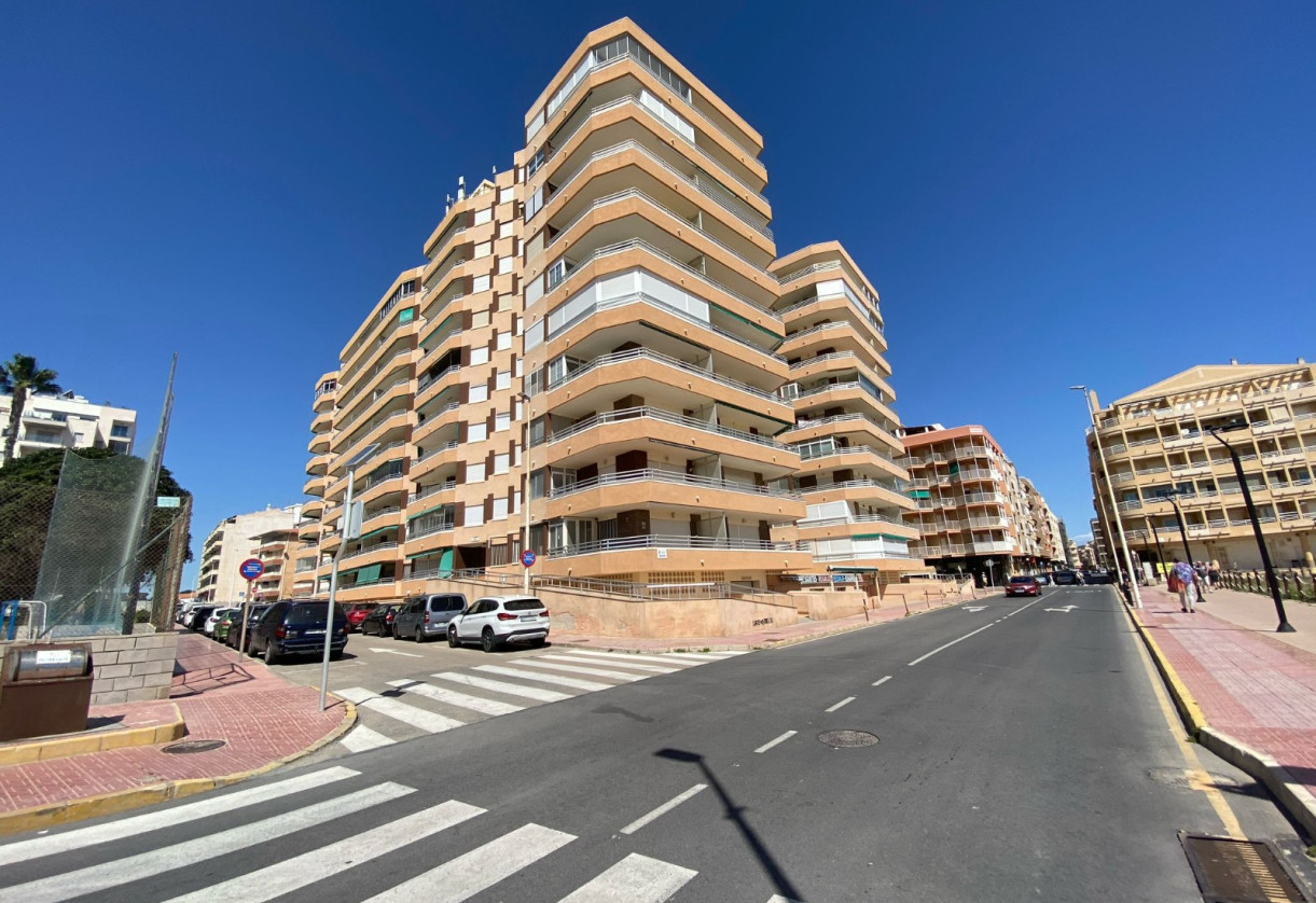 Reventa · Apartment · La Mata