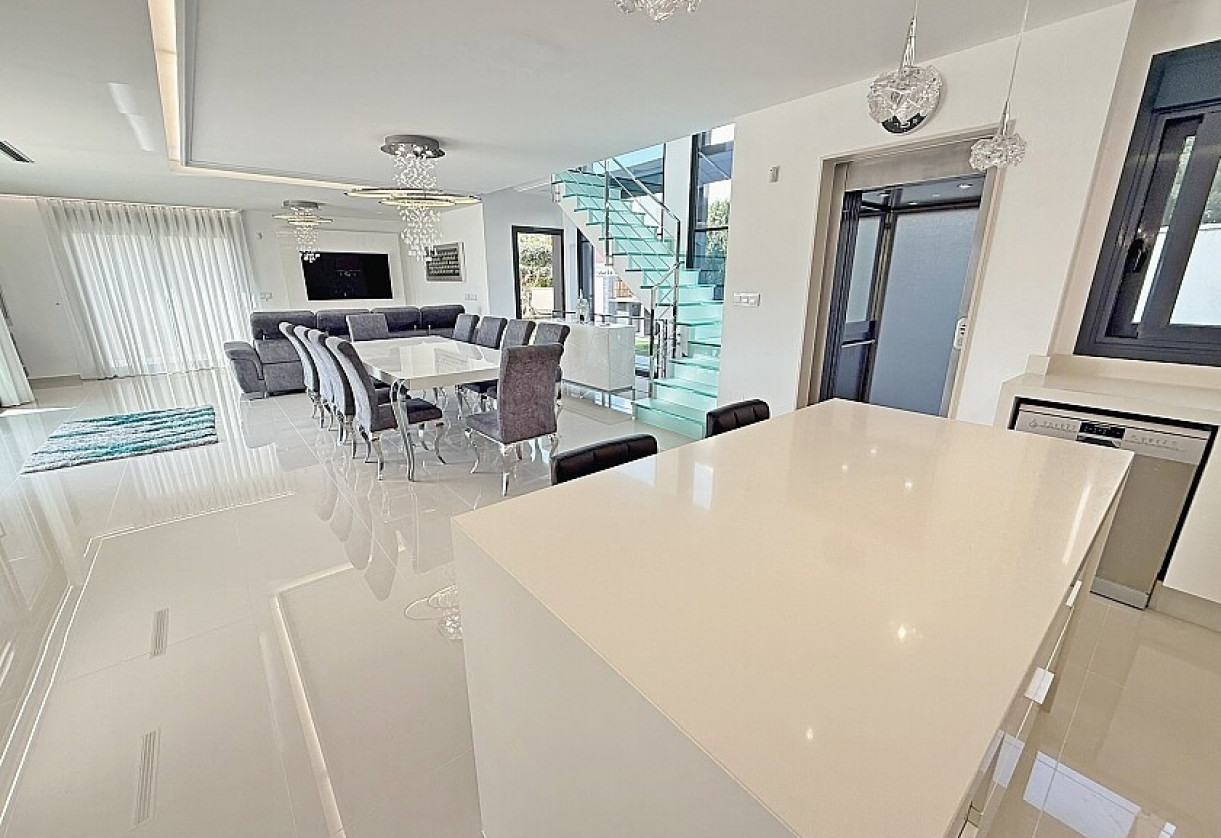 Reventa · Luxury villa · San Miguel de Salinas · Mirador de San Miguel