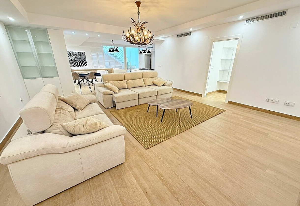Reventa · Luxury villa · San Miguel de Salinas · Mirador de San Miguel
