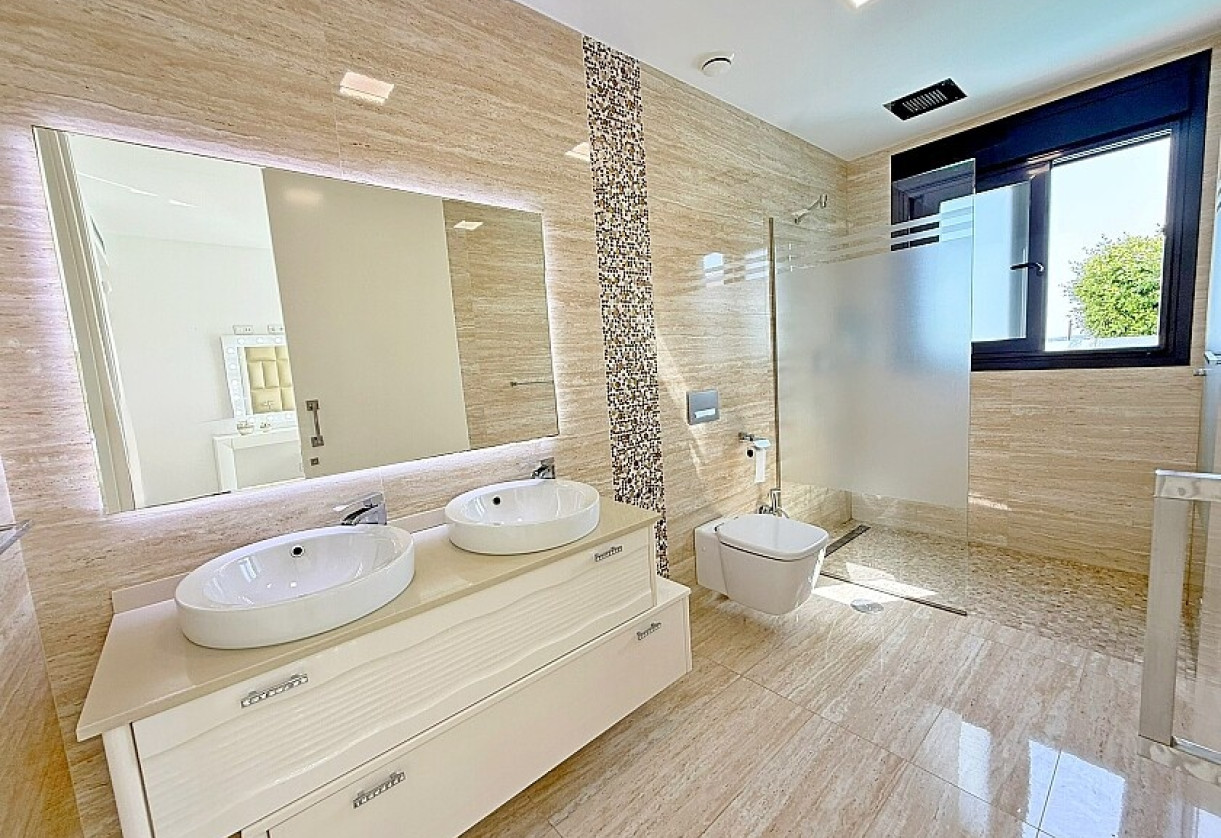 Reventa · Luxury villa · San Miguel de Salinas · Mirador de San Miguel
